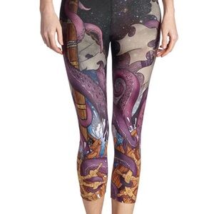 A pile of Eagle rock werkshop  leggings.